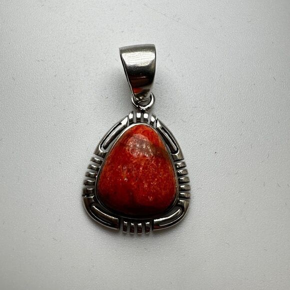 Possible native, Beautiful Sterling Silver, Orange Spiny oyster Pendant! - Picture 8 of 10